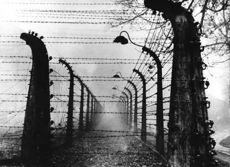 California, via libera alla propaganda negazionista della Shoah