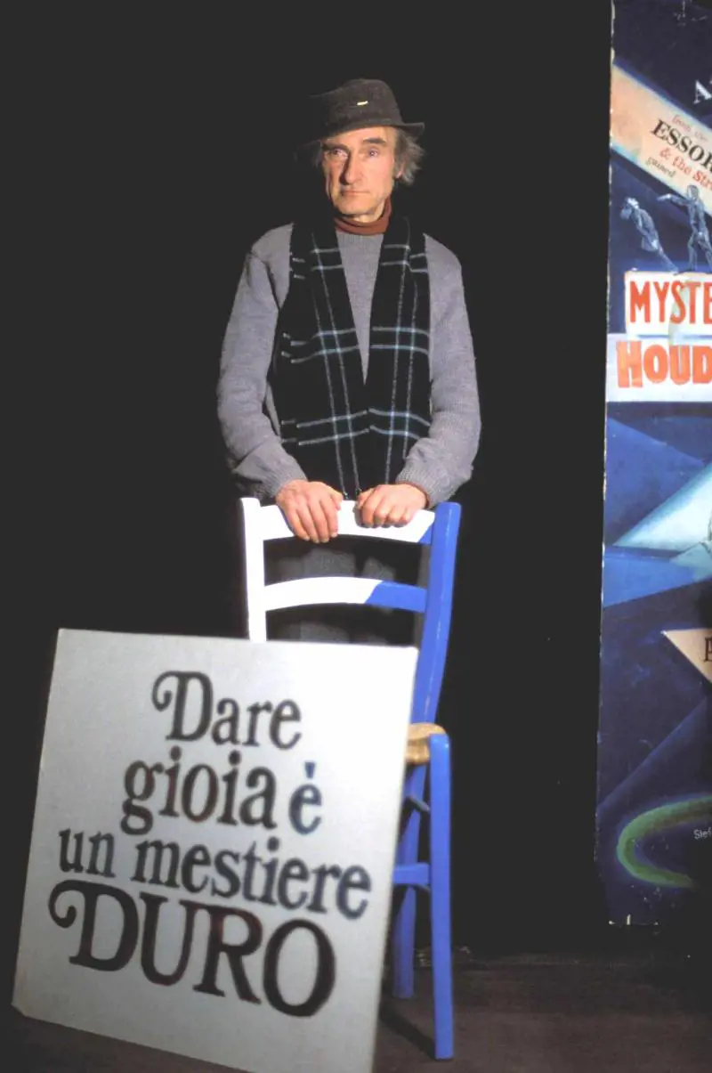 Quell'eremita in pubblico seguace di stile e tradizione