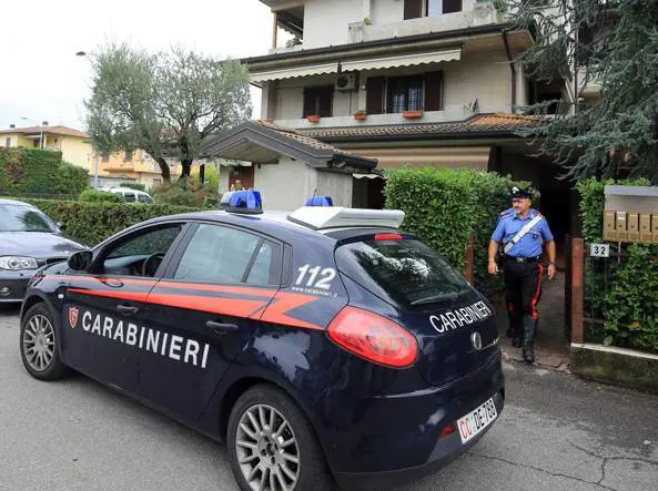 Sassuolo, uccide la madre e si butta da un ponte: indagini in corso