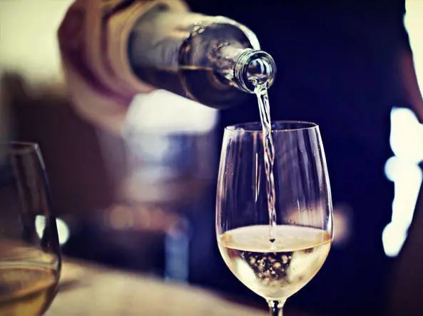 Oms: "Alcol responsabile di un decesso su 20 al mondo"