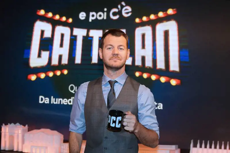 Alessandro Cattelan lascia X Factor, ma è un "pesce d'Aprile"