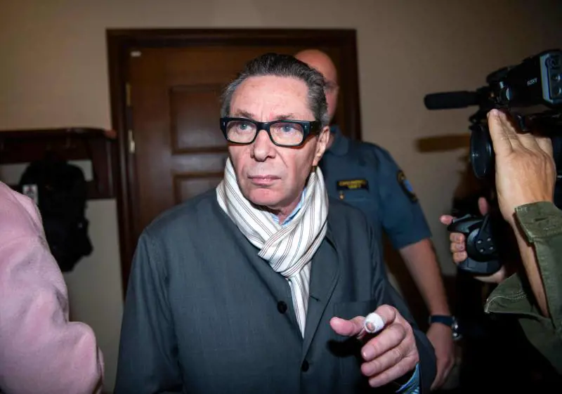 Nobel, arrestato Arnault: "Può fuggire"