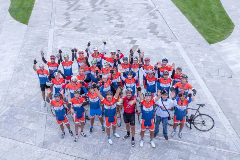 L'Atm si alza sui pedali Presidente e direttore capitani alla Deejay ride