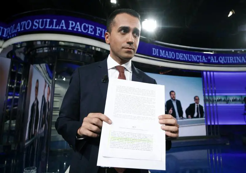 Il giallo del tesserino di Di Maio 
