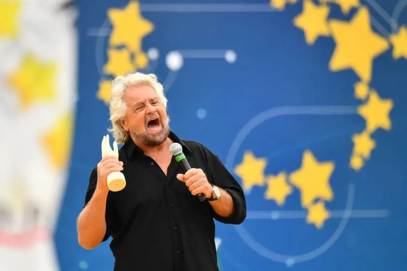 Lo stalker Grillo perseguita Dall'Osso