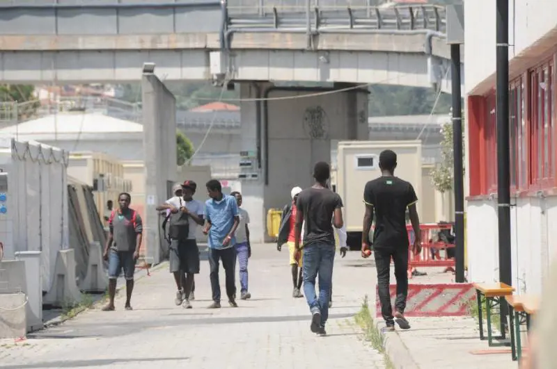 Le carte di credito ai migranti di cui l'Onu non vuole che si parli