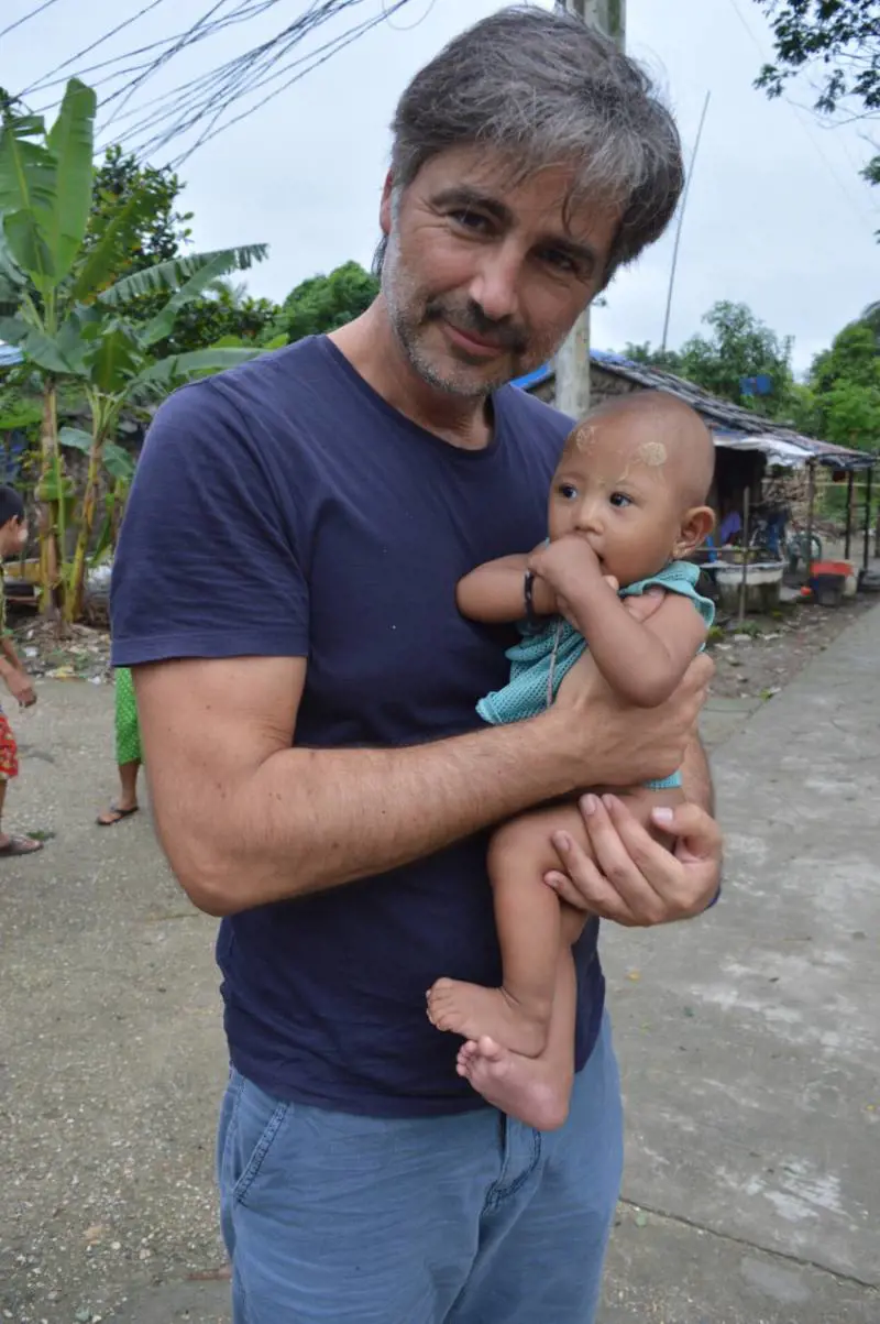 Una mostra per i bimbi del Myanmar