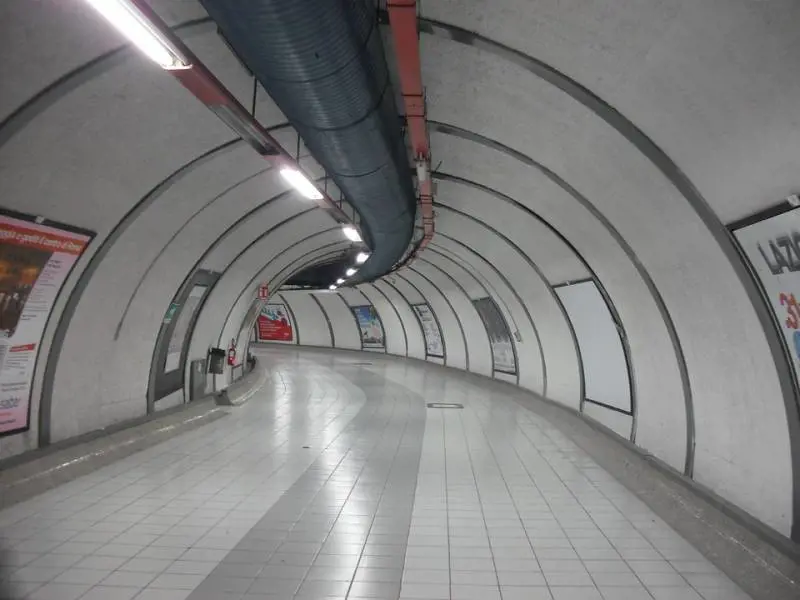 Trasporti in tilt nella Capitale: 100mila pendolari a piedi
