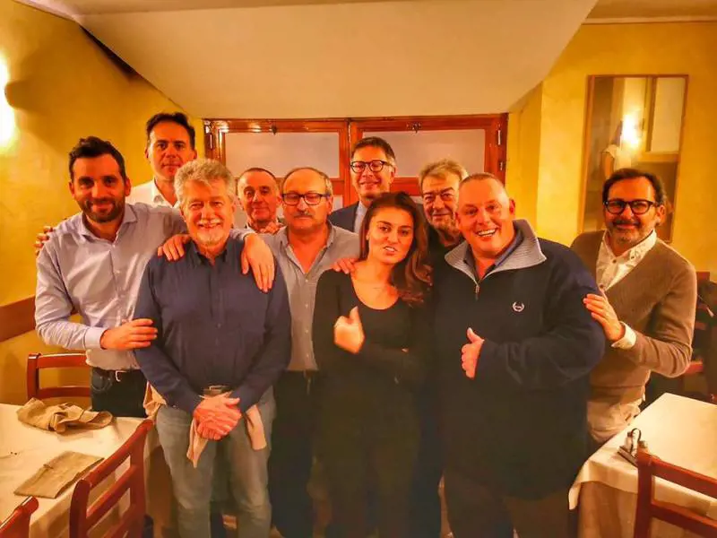 Susanna Ceccardi organizza "la bisteccata" tra sindaci di centrodestra