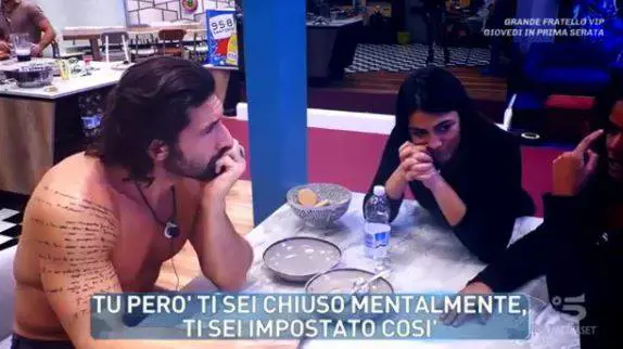 Gf Vip, la Blasi cerca in rete una donna per Walter Nudo: "Sono 12 mesi che non fai sesso"