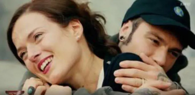 Quella simpatia tra Fedez e Renza. Ecco quale canzone le ha assegnato