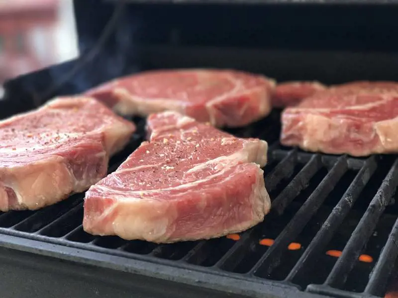 Giravolta della scienza, assolta la carne rossa: «Non fa male alla salute»