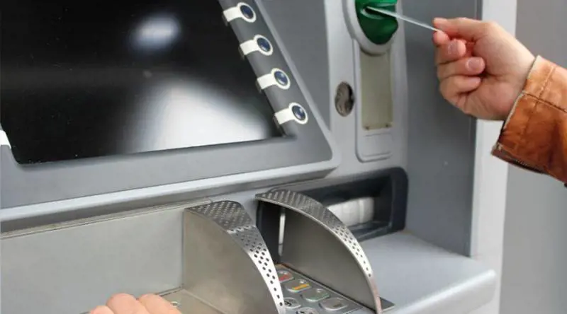 Roma, arrestato il ladro seriale dei bancomat 