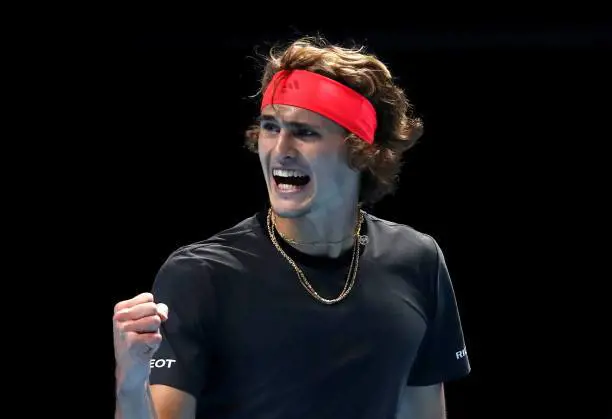 Atp Finals, Zverev supera Djokovic e conquista la Masters Cup