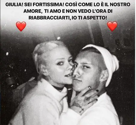 Gf Vip, il fidanzato di Giulia Provvedi dopo le accuse di tradimento: "Io ti aspetto"