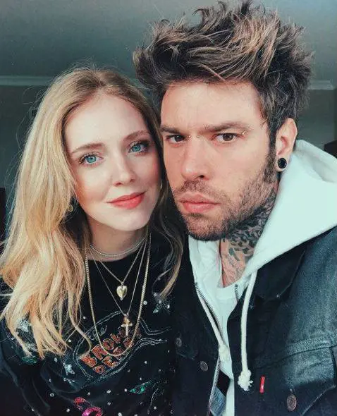I pro-life zittiscono Fedez: “È troppo ricco, non capisce”