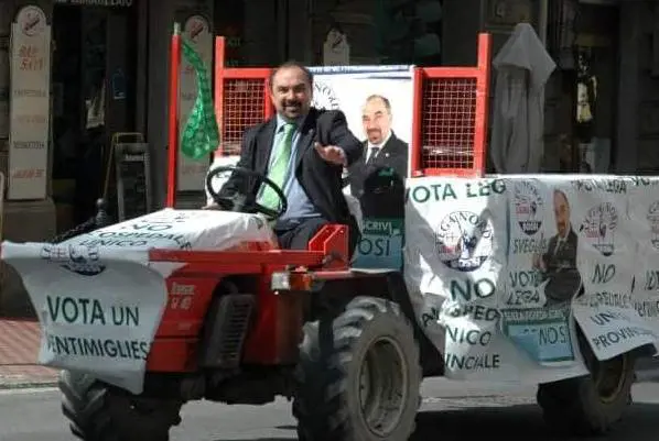 Escalation di scippi. E la Lega regala spray peperoncino alle donne
