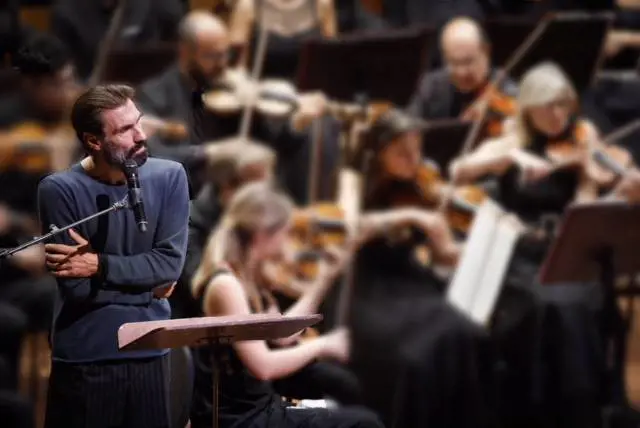 "Amleto è il mio eroe: per questo sul palco  gli dedico un concerto"