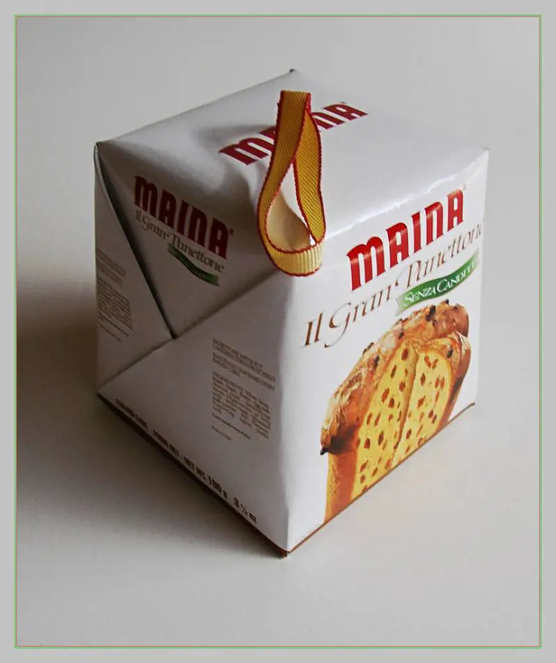 "Possibili filamenti metallici", richiamati tre lotti di panettone Maina