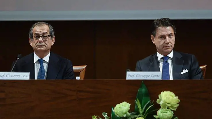 Conte adesso apre a Bruxelles. E Tria chiede una "trattativa"