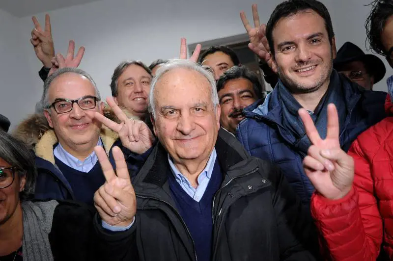 Corleone al centrodestra. Vince il sindaco Nicolosi. Pascucci: "Sarò espulso dal M5S"