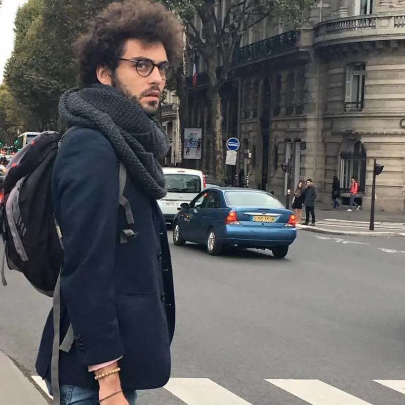 L'affondo del candidato dem: "Il Pd è morto, mi candido per strapparlo alle pippe"