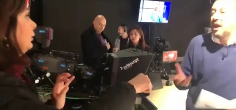 'Togli la foto', 'Dice di impiccarmi'. Quel fuorionda tra Boldrini e Salvini
