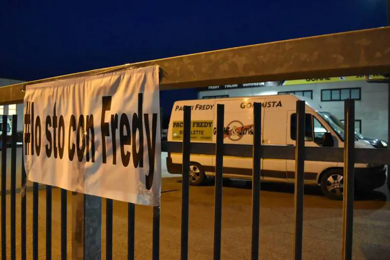 Arezzo, il ladro ucciso durante la rapina era un latitante con precedenti