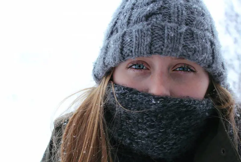 Allergica all'inverno: è orticaria da freddo