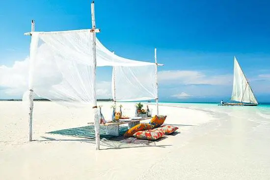 Mal d'Africa sull'isola delle spezie al largo della Tanzania