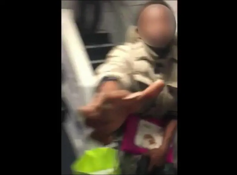 Rissa tra nigeriani sul treno, danni ai vagoni e rabbia dei pendolari