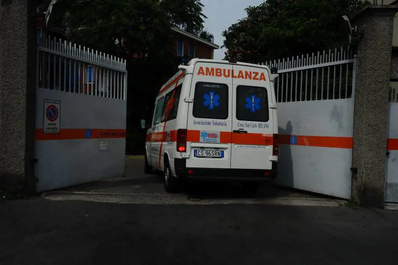 Morto il 18enne di Broni. Ha accoltellato la madre