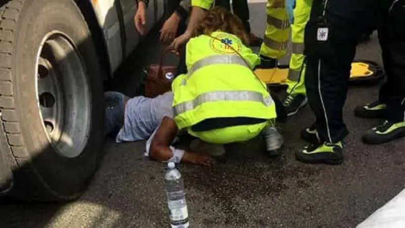 Palermo, donna investita da un tir