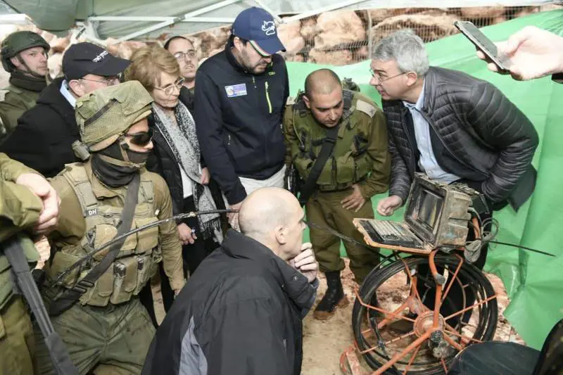 'Sono terroristi', 'Tutelare i militari'. Il governo si spacca su Hezbollah