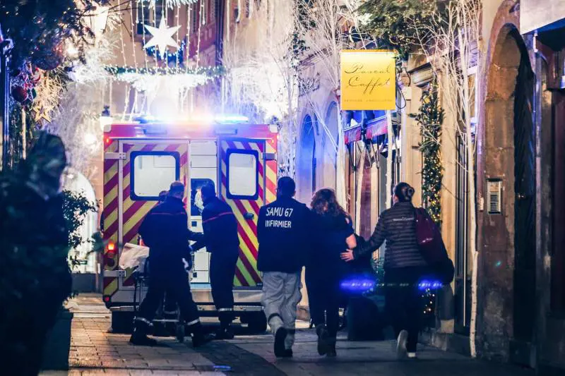 Il suicidio delle forze di sicurezza Nemmeno un'ambulanza per i feriti