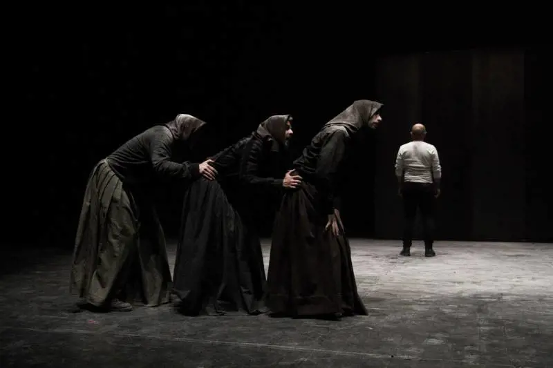 Shakespeare parla sardo: la Barbagia di "Macbettu"