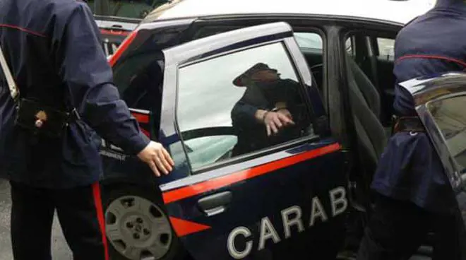 Napoli, arrestati cinque affiliati del clan Tommaselli