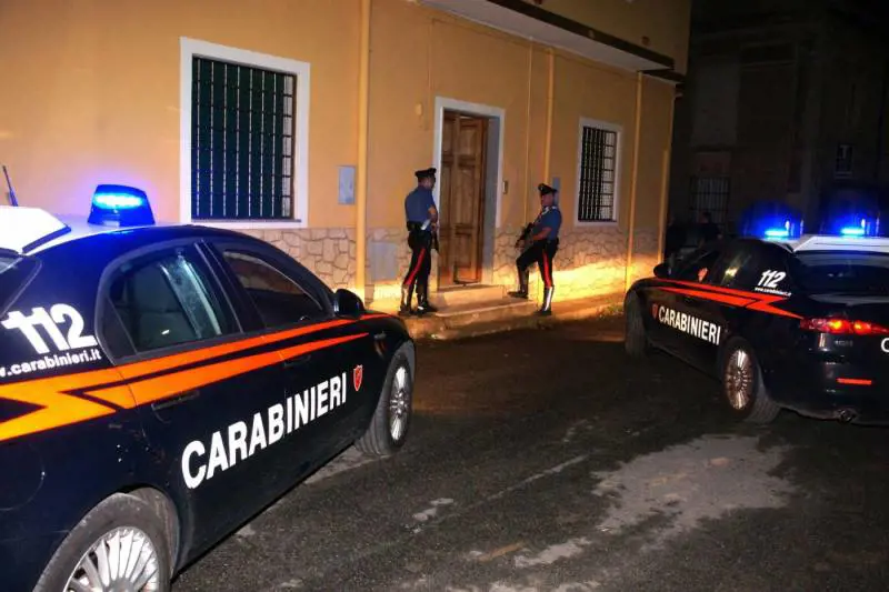 Monza, sgominata gang di albanesi: pistole rubate, droga e refurtiva
