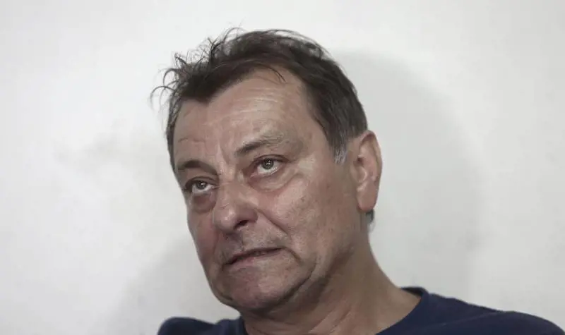 Due irruzioni nei "covi" di Cesare Battisti. Ma fallisce l'arresto dell'ex Pac"