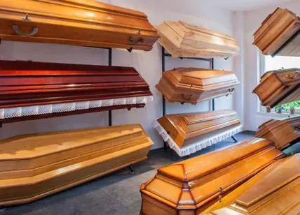 Le pompe funebri: "Siamo al limite"