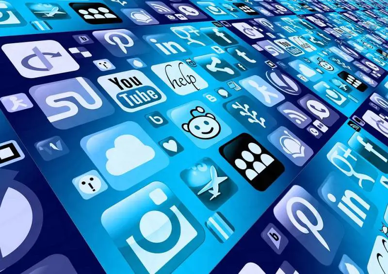 Meno idee, più consumi. Uno (non) vale uno nella social-democrazia