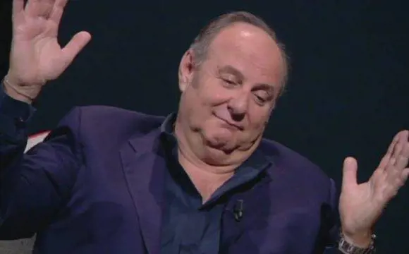 "Chi vuol essere Milionario", Gerry Scotti punge il concorrente sull'AutoSole