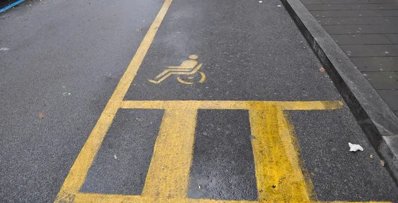Salerno, record di multe per la sosta dei finti disabili