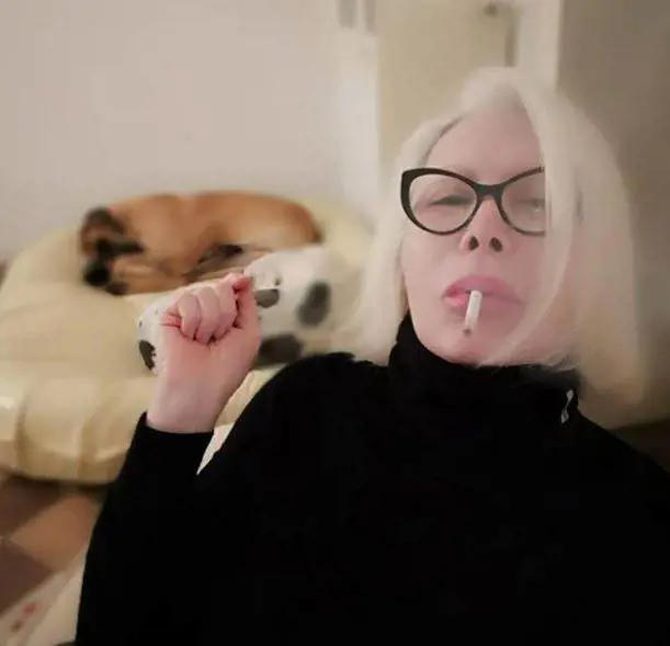 La veggente Nicoletta Paciaroni choc contro i gay: "Squilibrati che squittiscono col c... in fiamme"