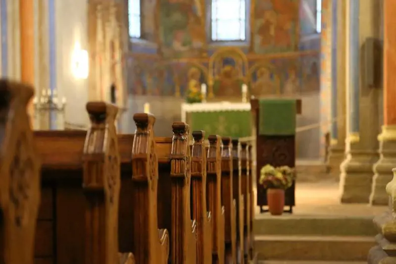 Siena, malori in chiesa durante la recita natalizia: 12 in ospedale