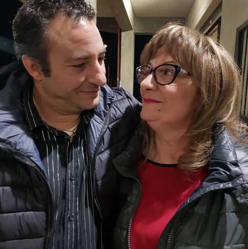 Sangue in tabaccheria: uccisi a colpi di pistola, confessa ex convivente