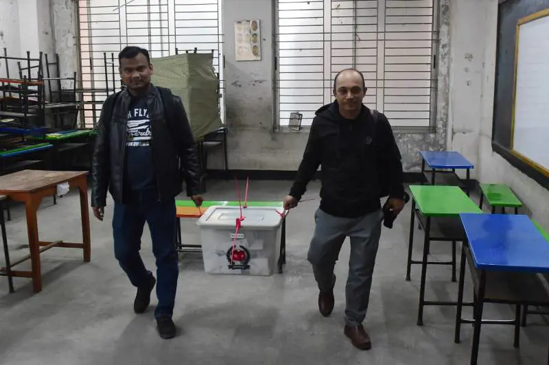 Sangue sulle elezioni in Bangladesh 17 morti, opposizione in rivolta
