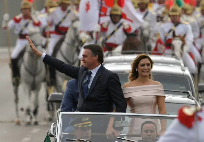 Brasile, si insedia Bolsonaro: "Ecco come ricostruirò il Paese"