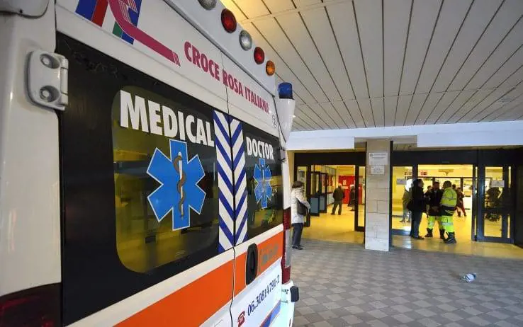 Imperia, panico in ospedale: eritreo aggredisce sanitari e poliziotti