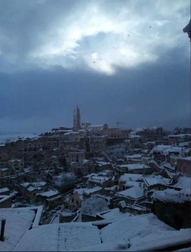 Meteo, arriva il gelo artico che porta neve e freddo. Colpite, in particolare, le regioni del Centro-Sud